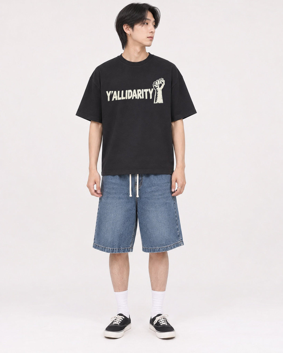 Mockup Boxy Heavyweight Tee Black male full-body 11