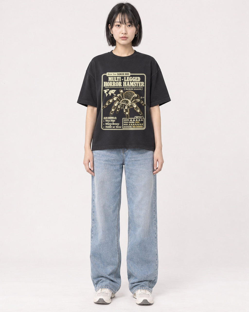 Mockup Boxy Heavyweight Tee Black female full-body 11