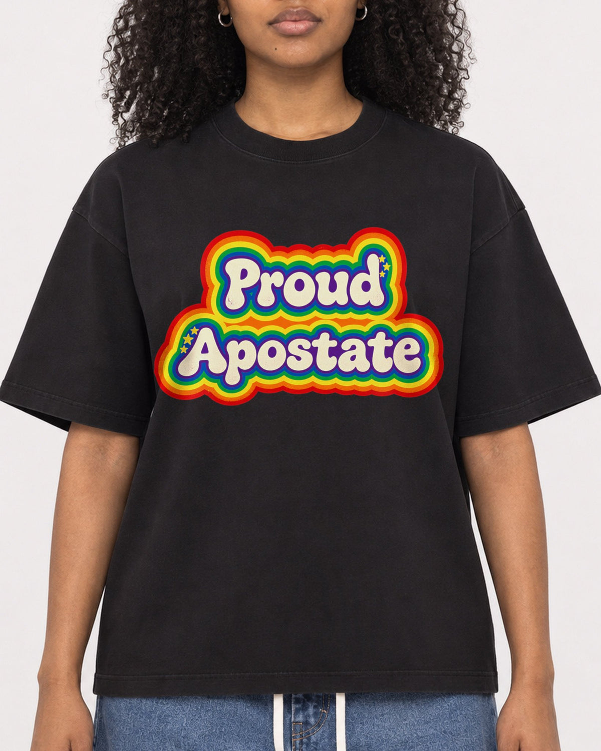 Mockup Boxy Heavyweight Tee Black female close-up 05