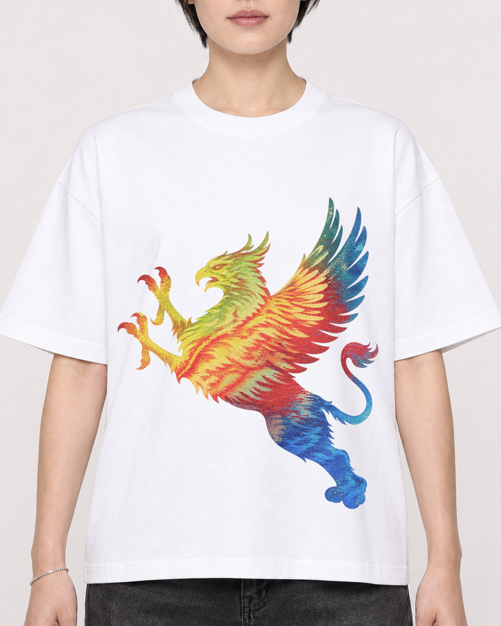 Mockup Boxy Heavyweight Tee White female close-up 23