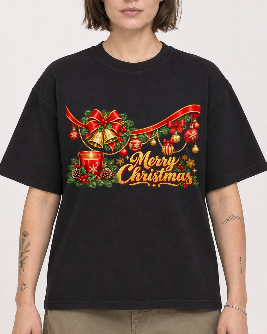 Mockup Boxy Heavyweight Tee Black female close-up 18
