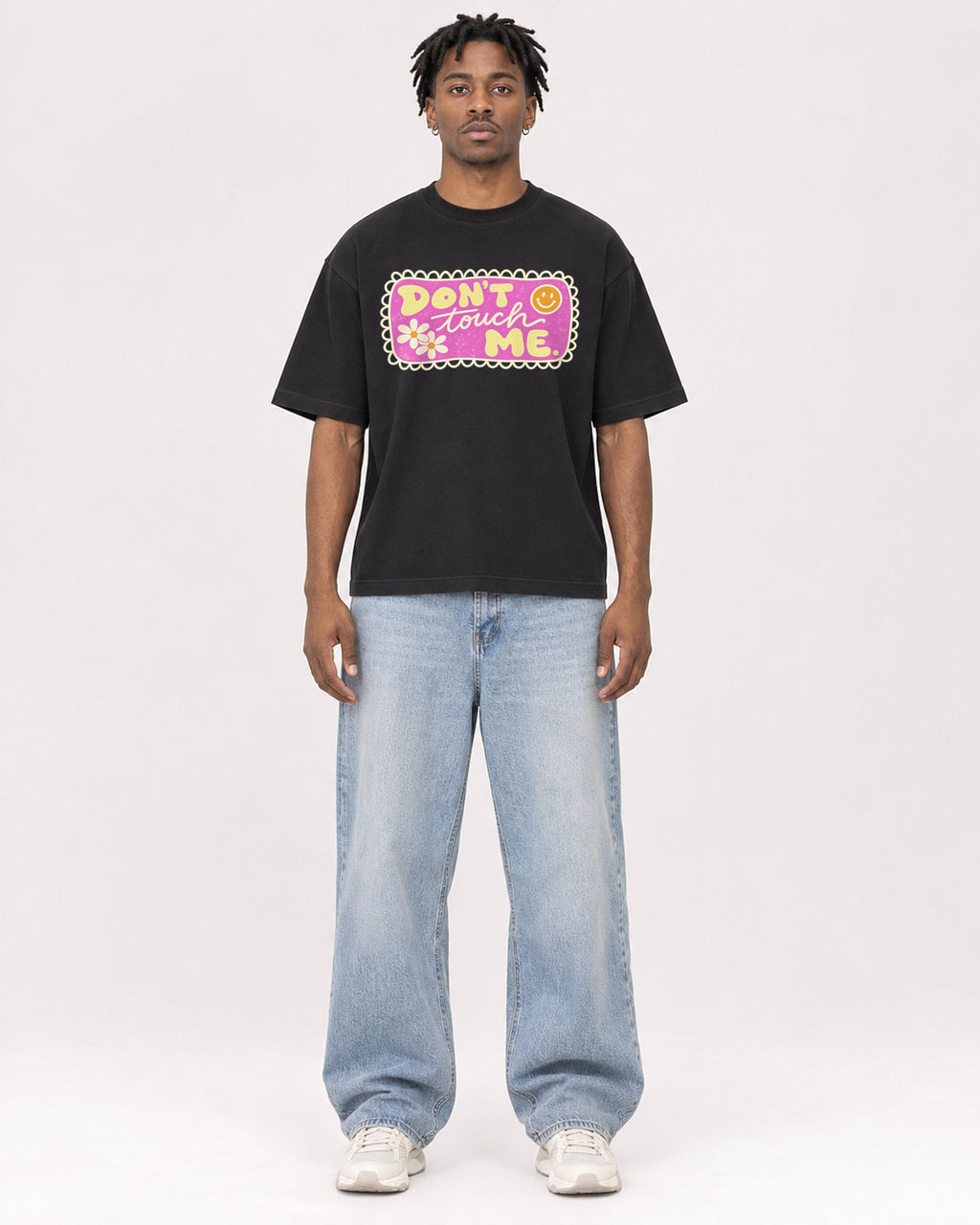 Mockup Boxy Heavyweight Tee Black male full-body 05