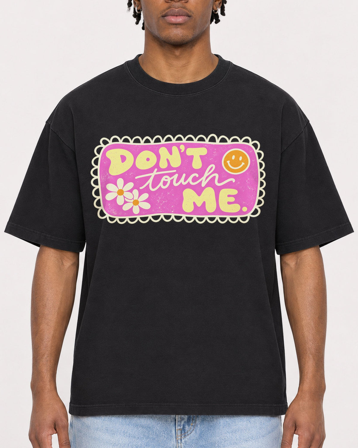 Mockup Boxy Heavyweight Tee Black male close-up 05