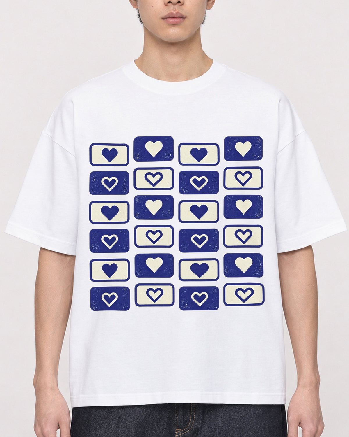 Mockup Boxy Heavyweight Tee White male close-up 01