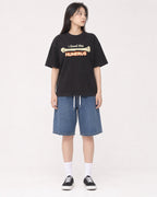Mockup Boxy Heavyweight Tee Black female full-body 01