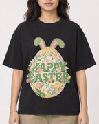 Mockup Boxy Heavyweight Tee Black female close-up 02