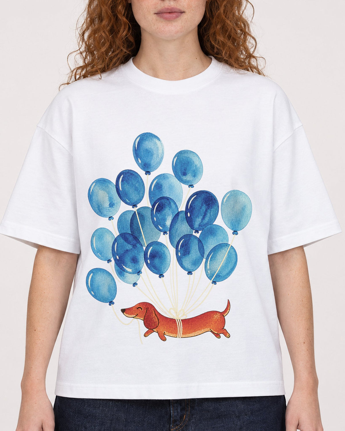 Mockup Boxy Heavyweight Tee White female close-up 09