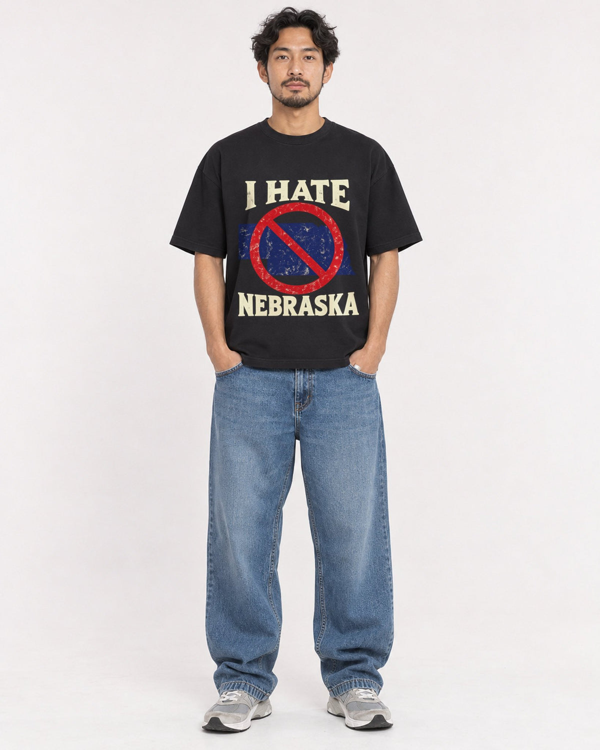 Mockup Boxy Heavyweight Tee Black male full-body 02