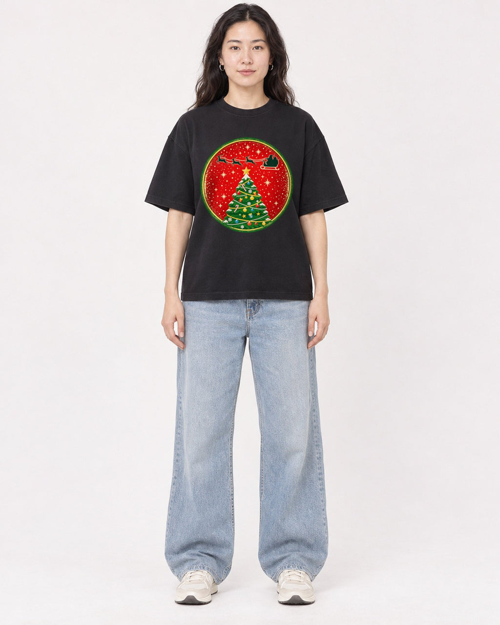 Mockup Boxy Heavyweight Tee Black female full-body 03