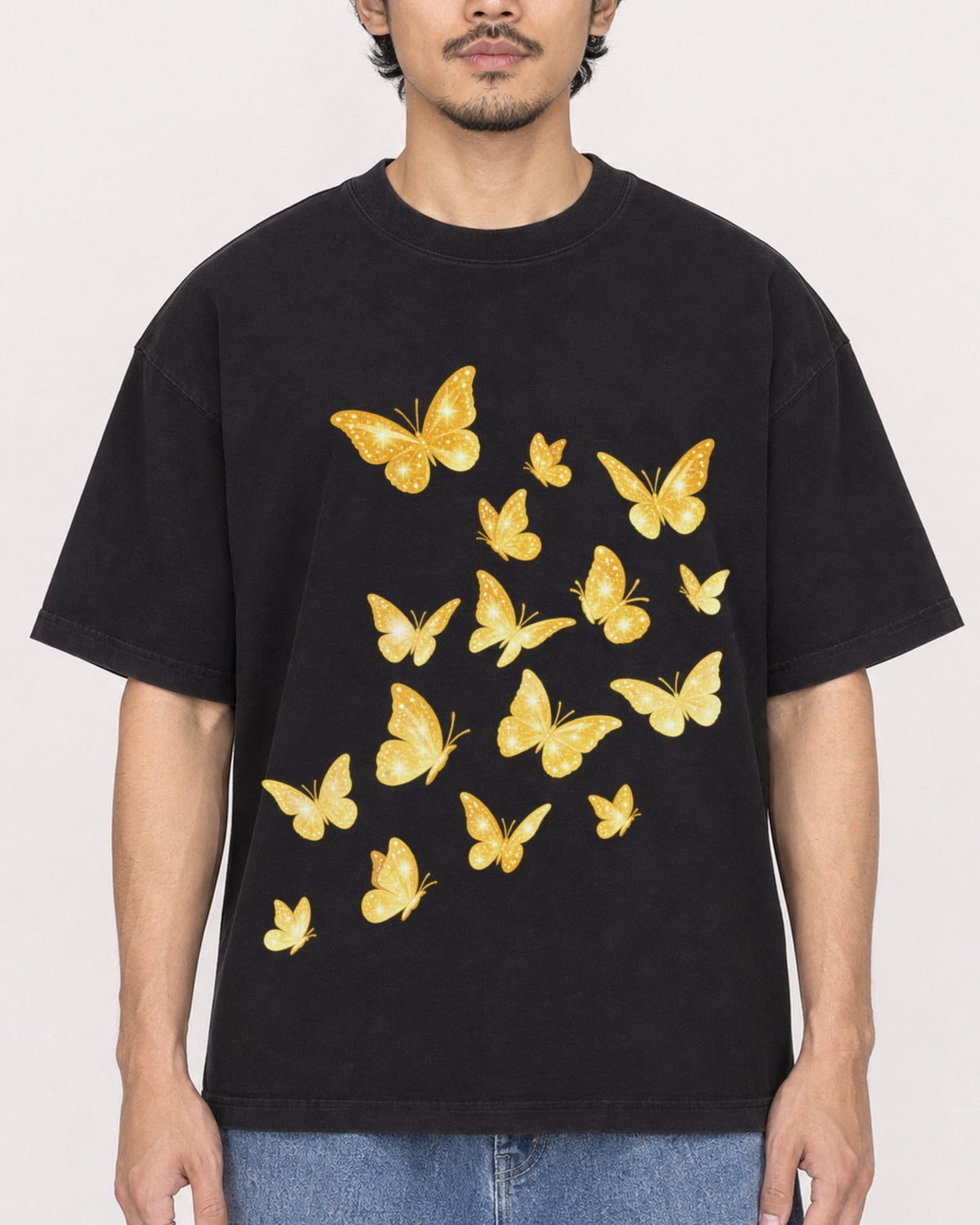 Mockup Boxy Heavyweight Tee Black male close-up 02