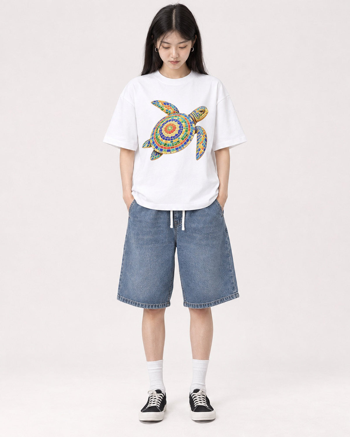 Mockup Boxy Heavyweight Tee White female full-body 01