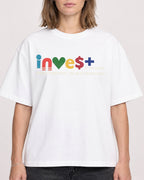 Mockup Boxy Heavyweight Tee White female close-up 38