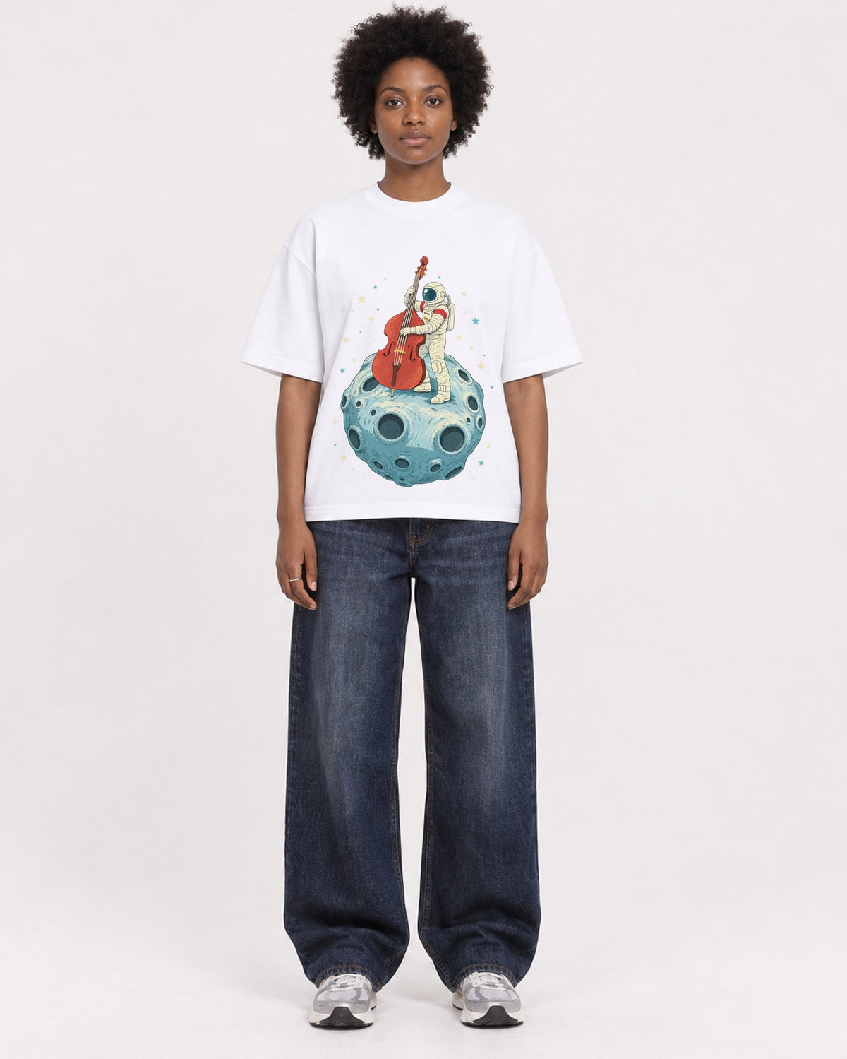 Mockup Boxy Heavyweight Tee White female full-body 14