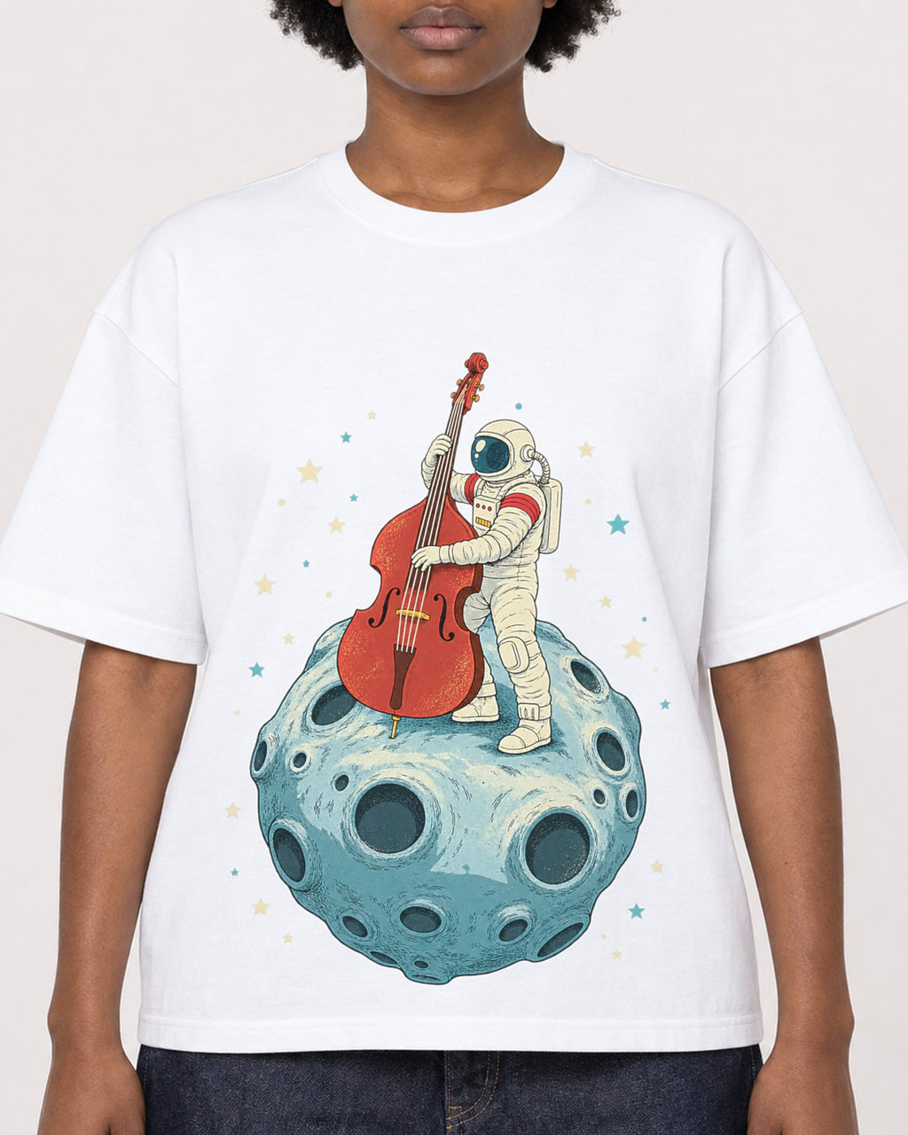 Mockup Boxy Heavyweight Tee White female close-up 14
