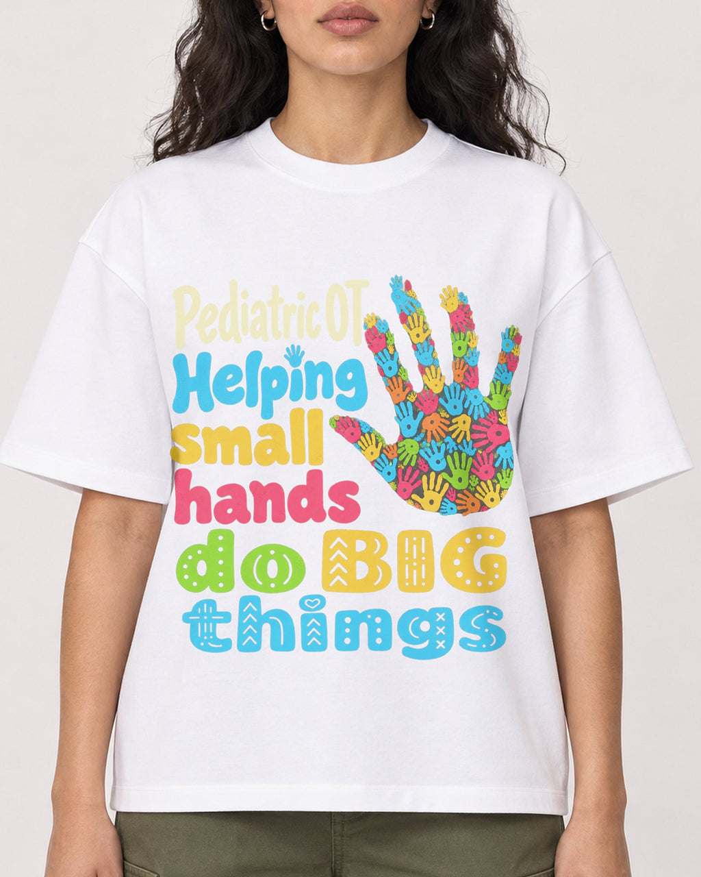 Mockup Boxy Heavyweight Tee White female close-up 07