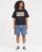 Mockup Boxy Heavyweight Tee Black female full-body 05