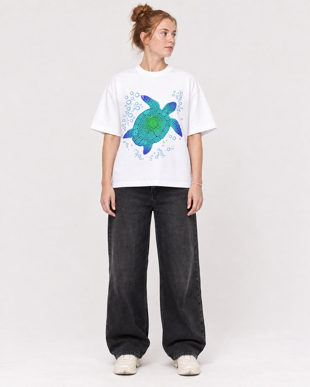 Mockup Boxy Heavyweight Tee White female full-body 28