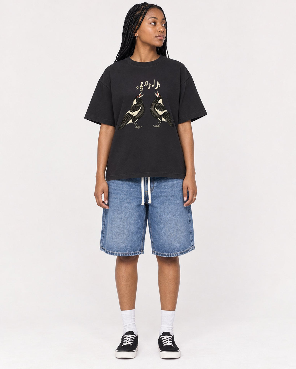 Mockup Boxy Heavyweight Tee Black female full-body 45