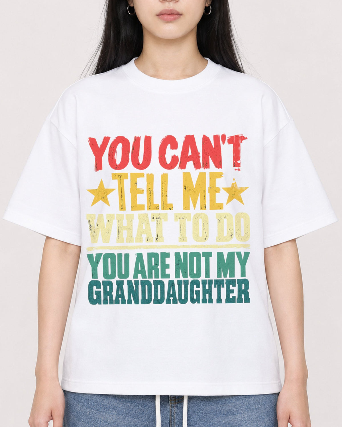 Mockup Boxy Heavyweight Tee White female close-up 01