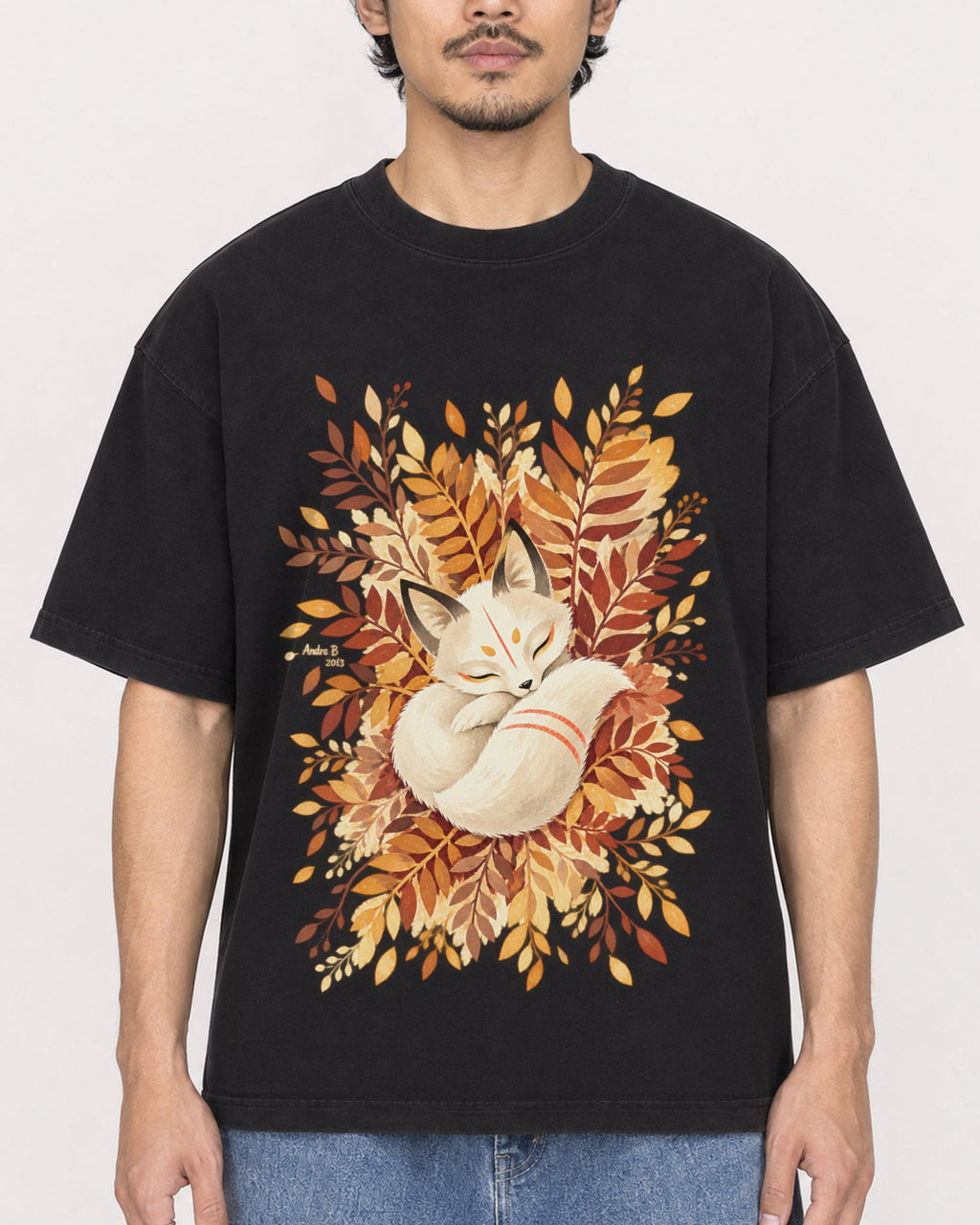 Mockup Boxy Heavyweight Tee Black male close-up 02