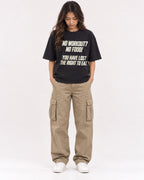 Mockup Boxy Heavyweight Tee Black female full-body 02
