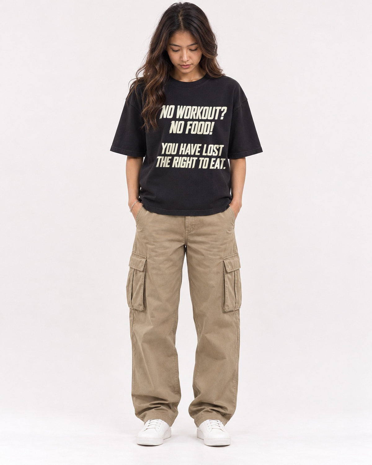 Mockup Boxy Heavyweight Tee Black female full-body 02