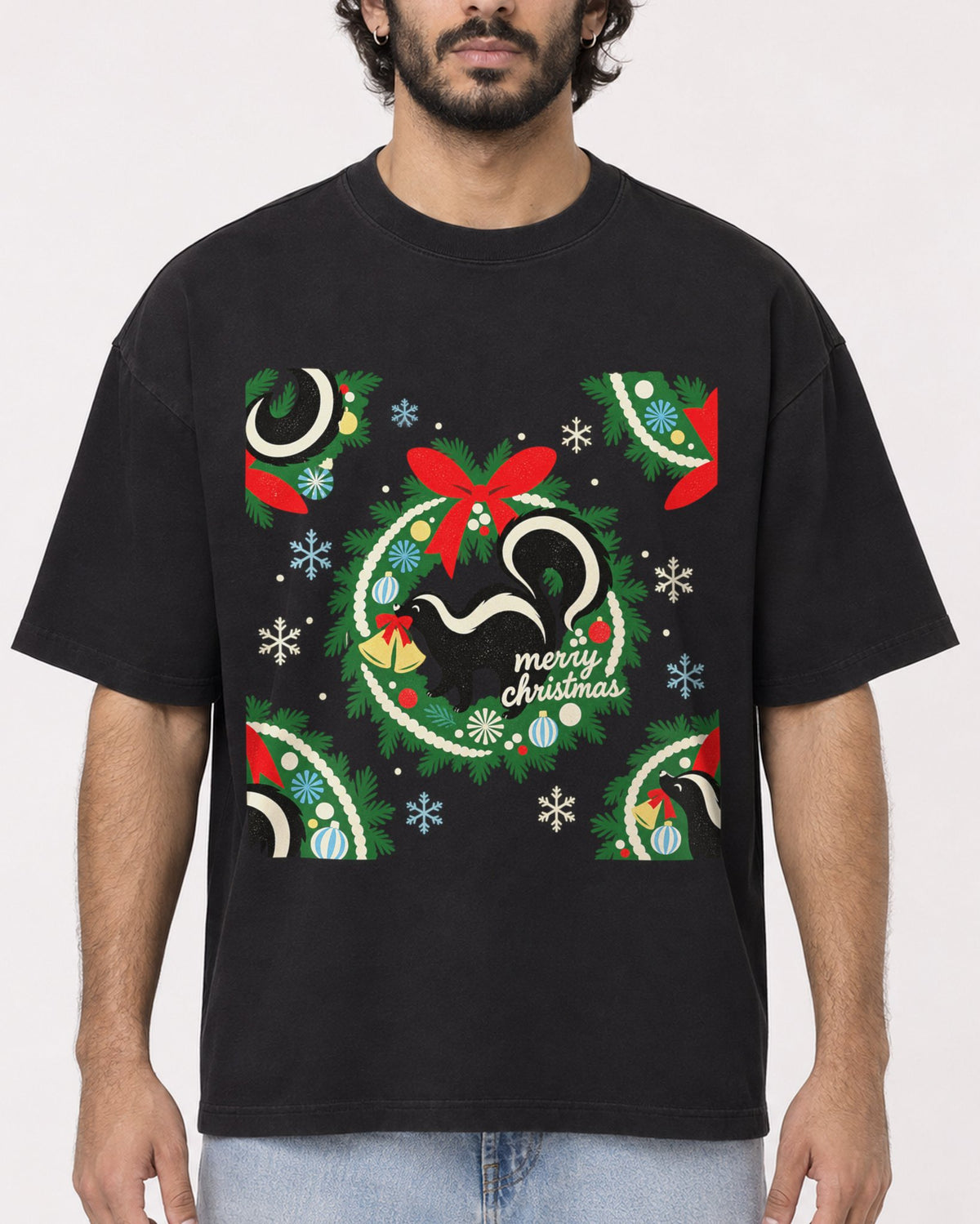Mockup Boxy Heavyweight Tee Black male close-up 17
