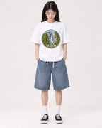 Mockup Boxy Heavyweight Tee White female full-body 01