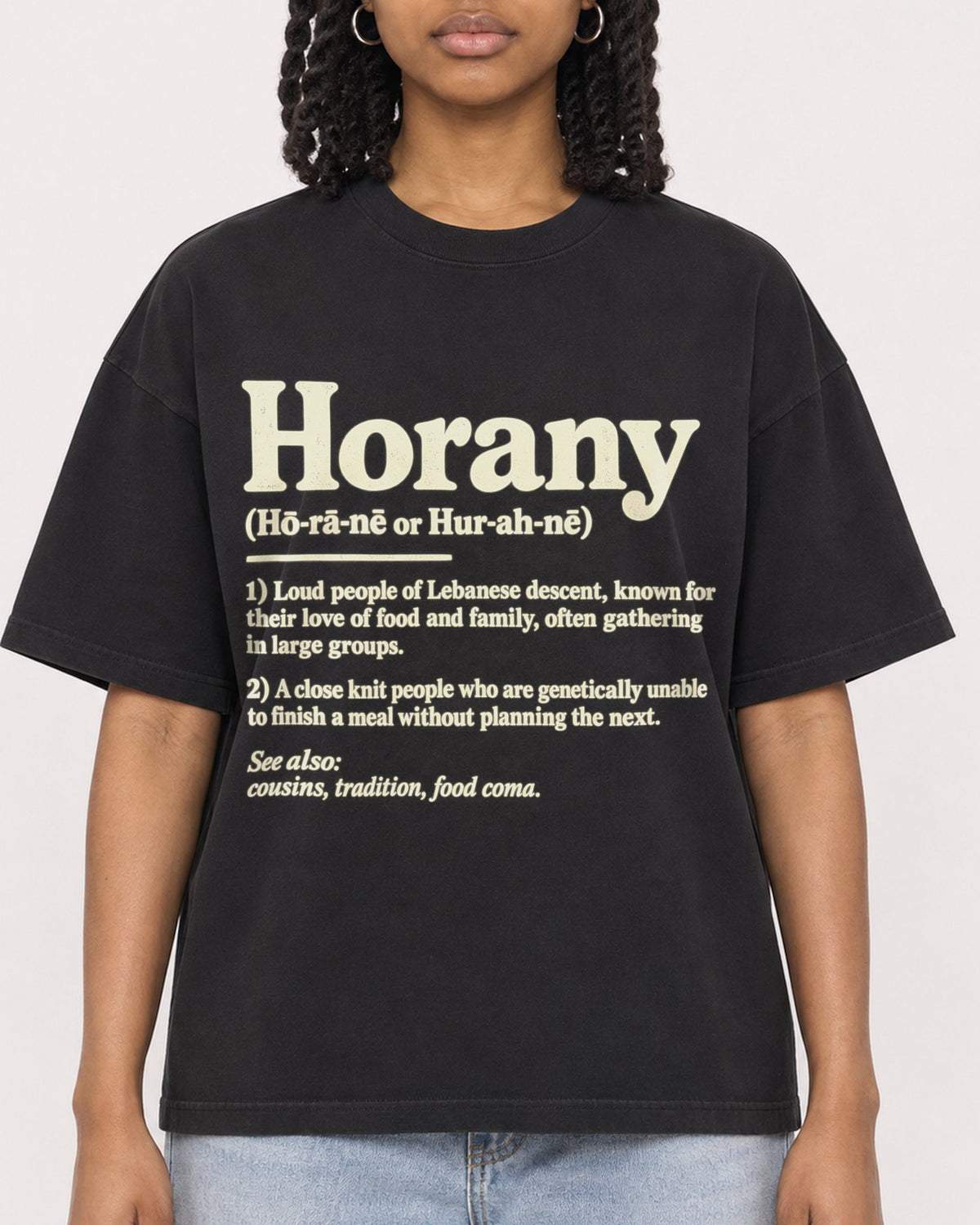 Mockup Boxy Heavyweight Tee Black female close-up 15