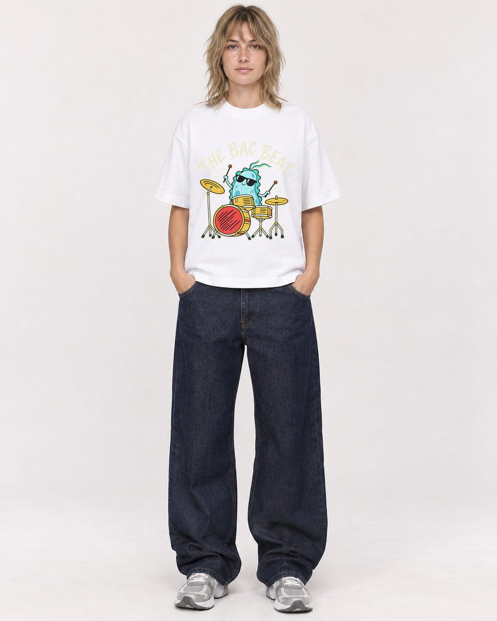 Mockup Boxy Heavyweight Tee White female full-body 19