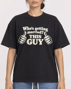 Mockup Boxy Heavyweight Tee Black female close-up 17