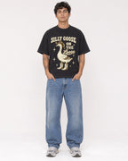 Mockup Boxy Heavyweight Tee Black male full-body 06