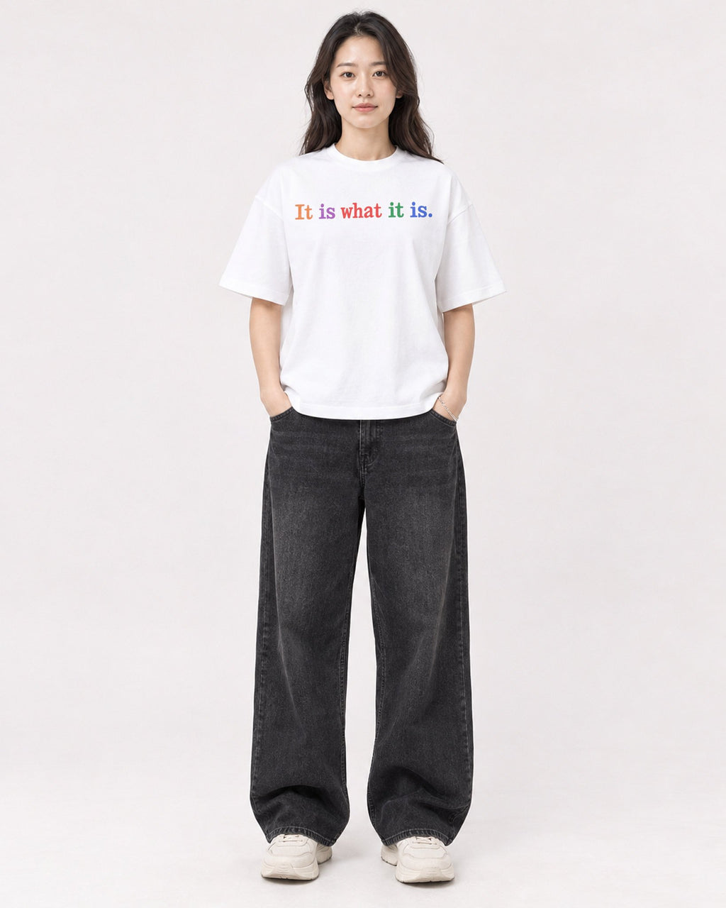 Mockup Boxy Heavyweight Tee White female full-body 03
