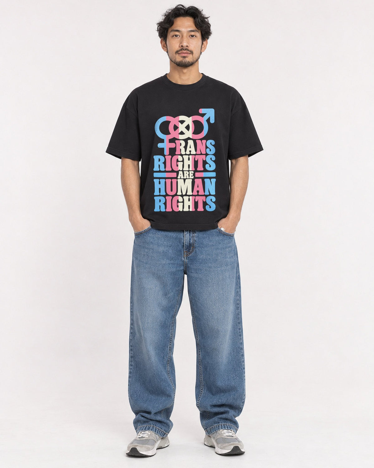 Mockup Boxy Heavyweight Tee Black male full-body 02
