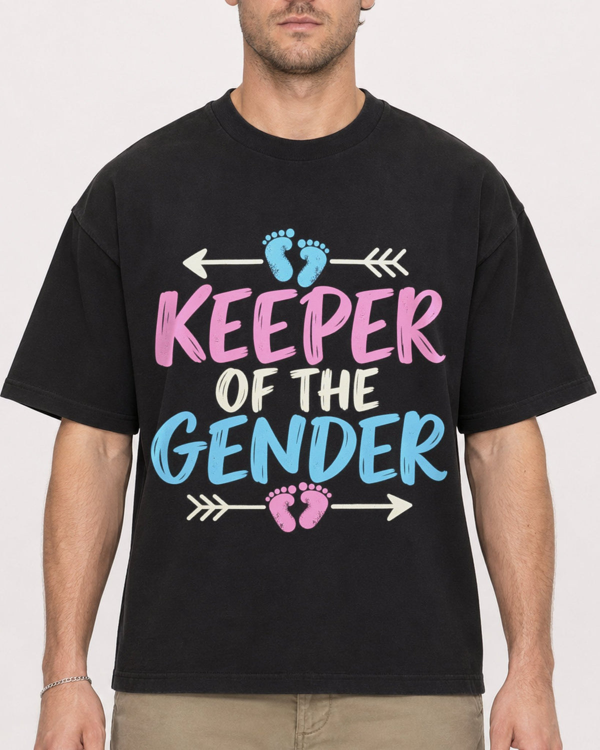 Mockup Boxy Heavyweight Tee Black male close-up 08