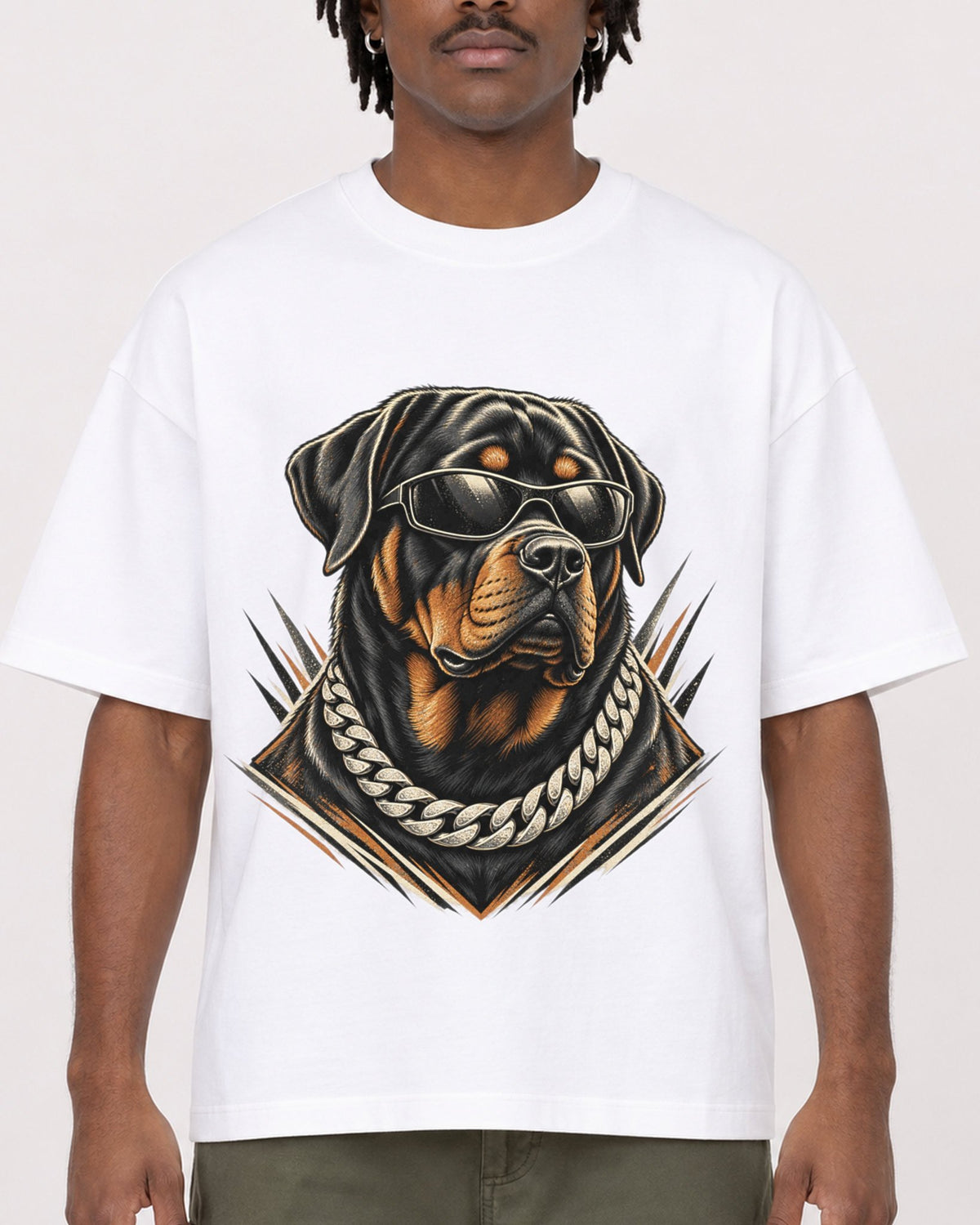 Mockup Boxy Heavyweight Tee White male close-up 04