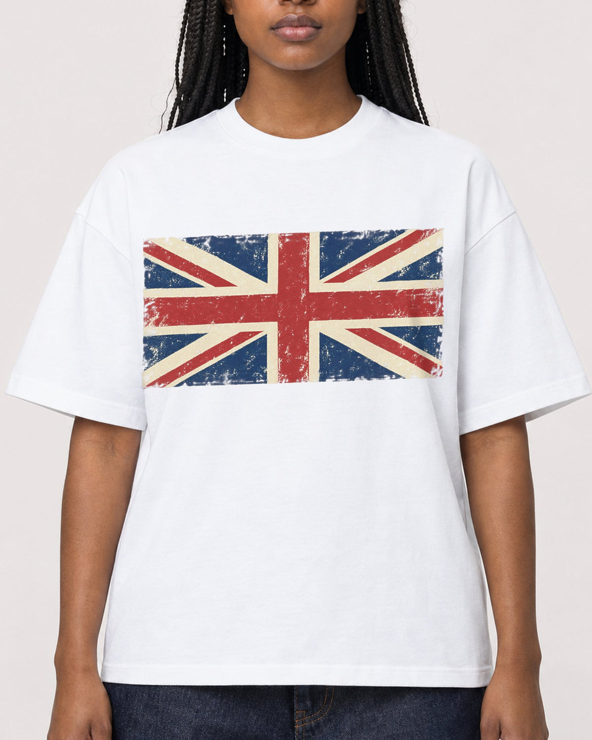 Mockup Boxy Heavyweight Tee White female close-up 04