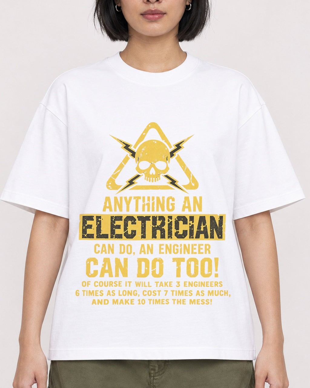 Mockup Boxy Heavyweight Tee White female close-up 32