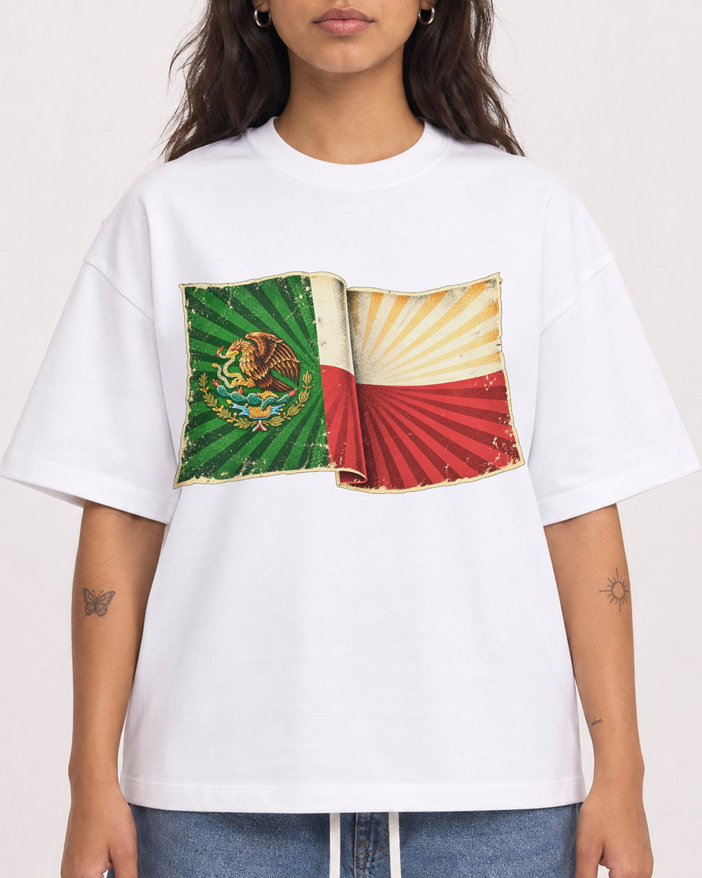 Mockup Boxy Heavyweight Tee White female close-up 06