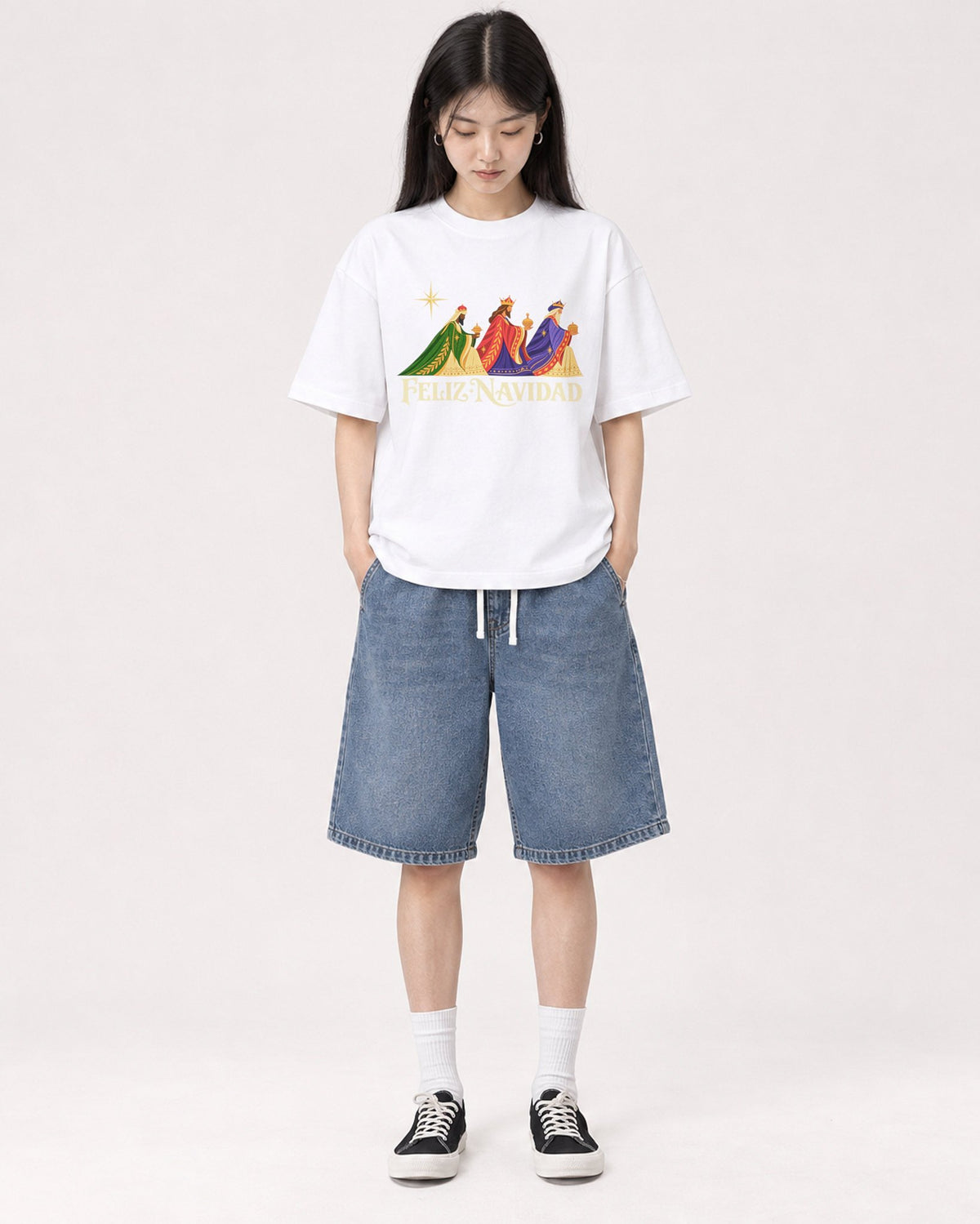Mockup Boxy Heavyweight Tee White female full-body 01