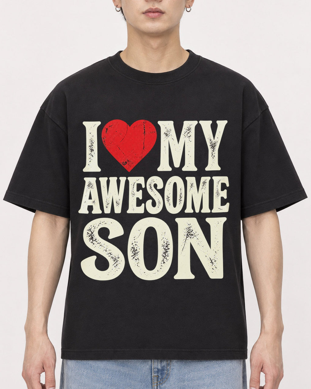 Mockup Boxy Heavyweight Tee Black male close-up 01