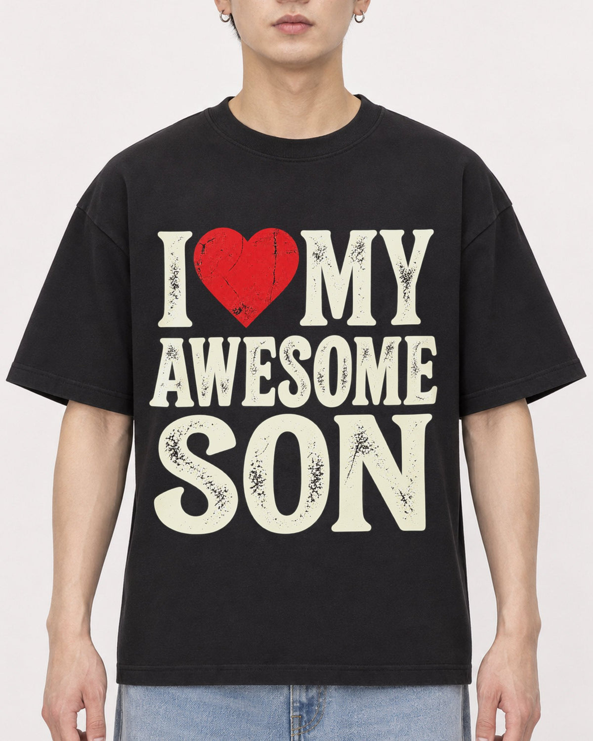 Mockup Boxy Heavyweight Tee Black male close-up 01
