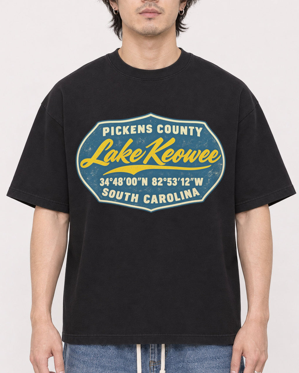 Mockup Boxy Heavyweight Tee Black male close-up 03