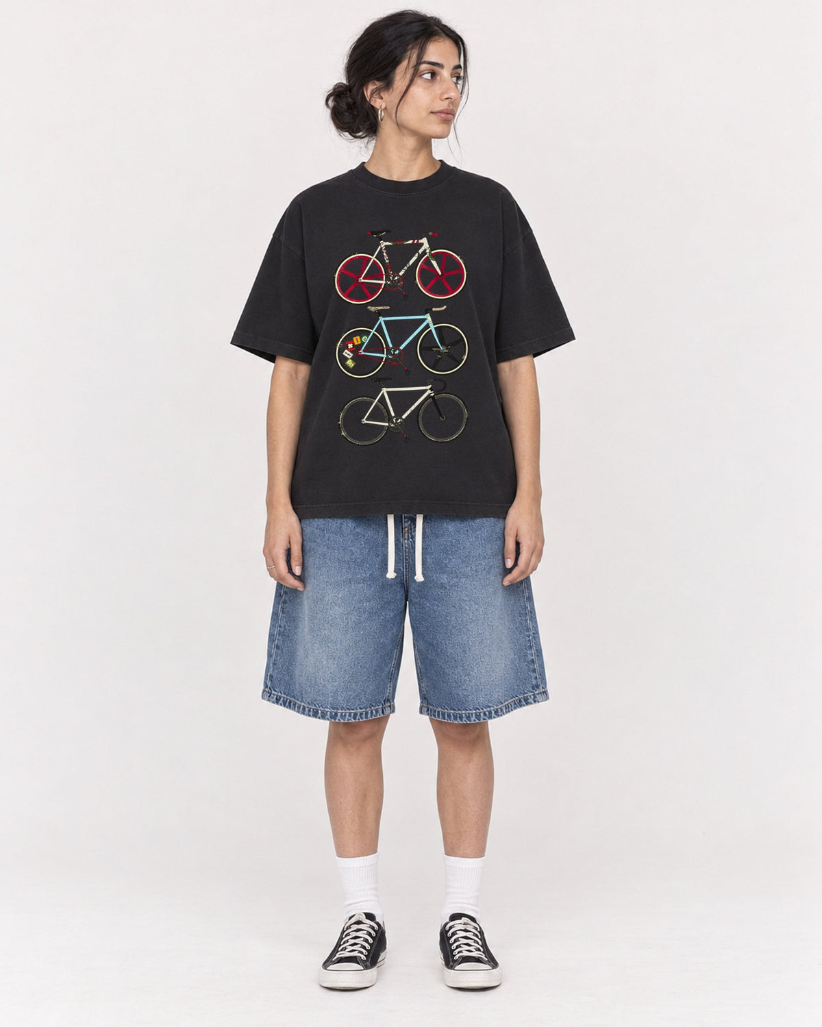 Mockup Boxy Heavyweight Tee Black female full-body 17