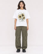 Mockup Boxy Heavyweight Tee White female full-body 02