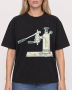 Mockup Boxy Heavyweight Tee Black female close-up 08