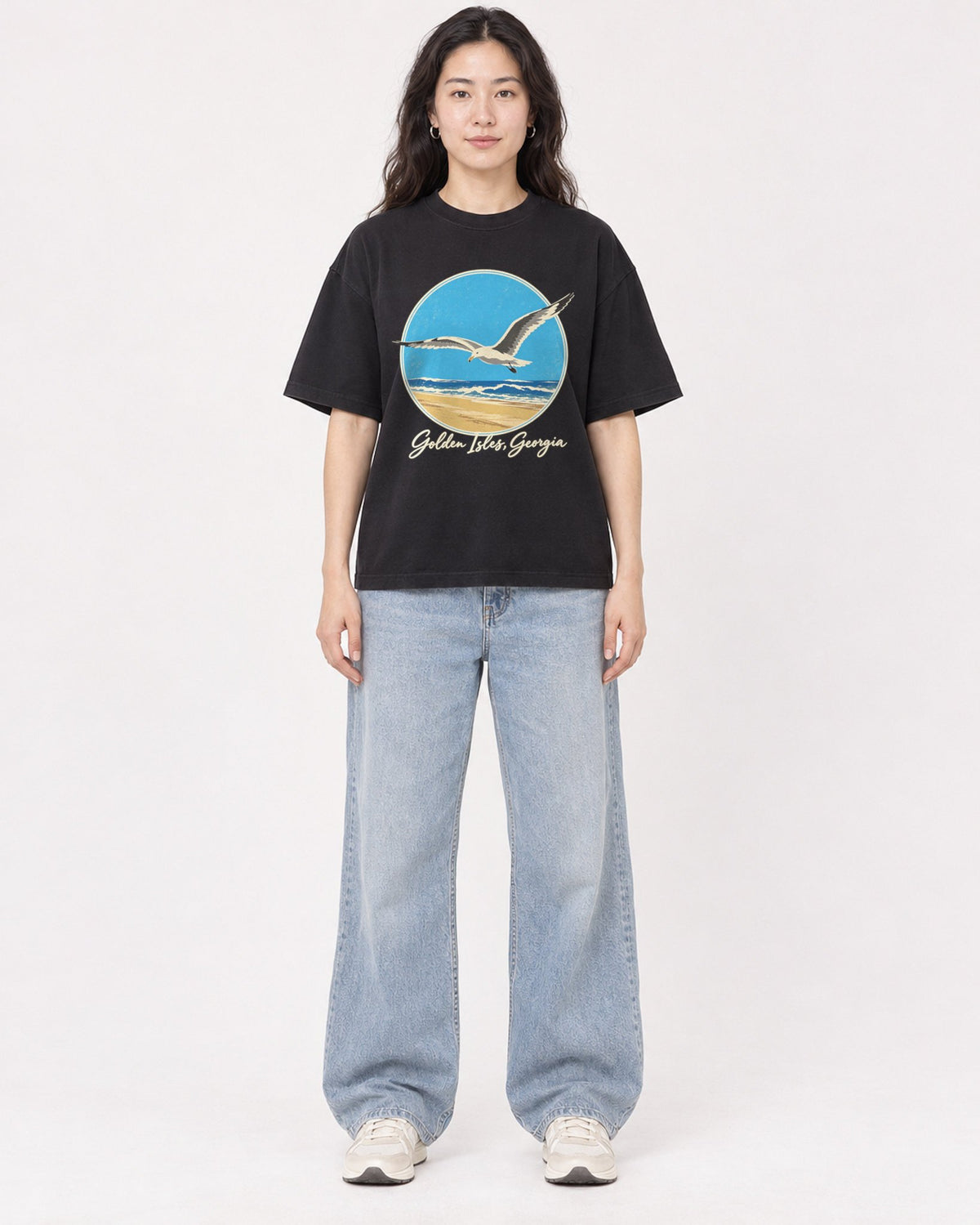 Mockup Boxy Heavyweight Tee Black female full-body 03