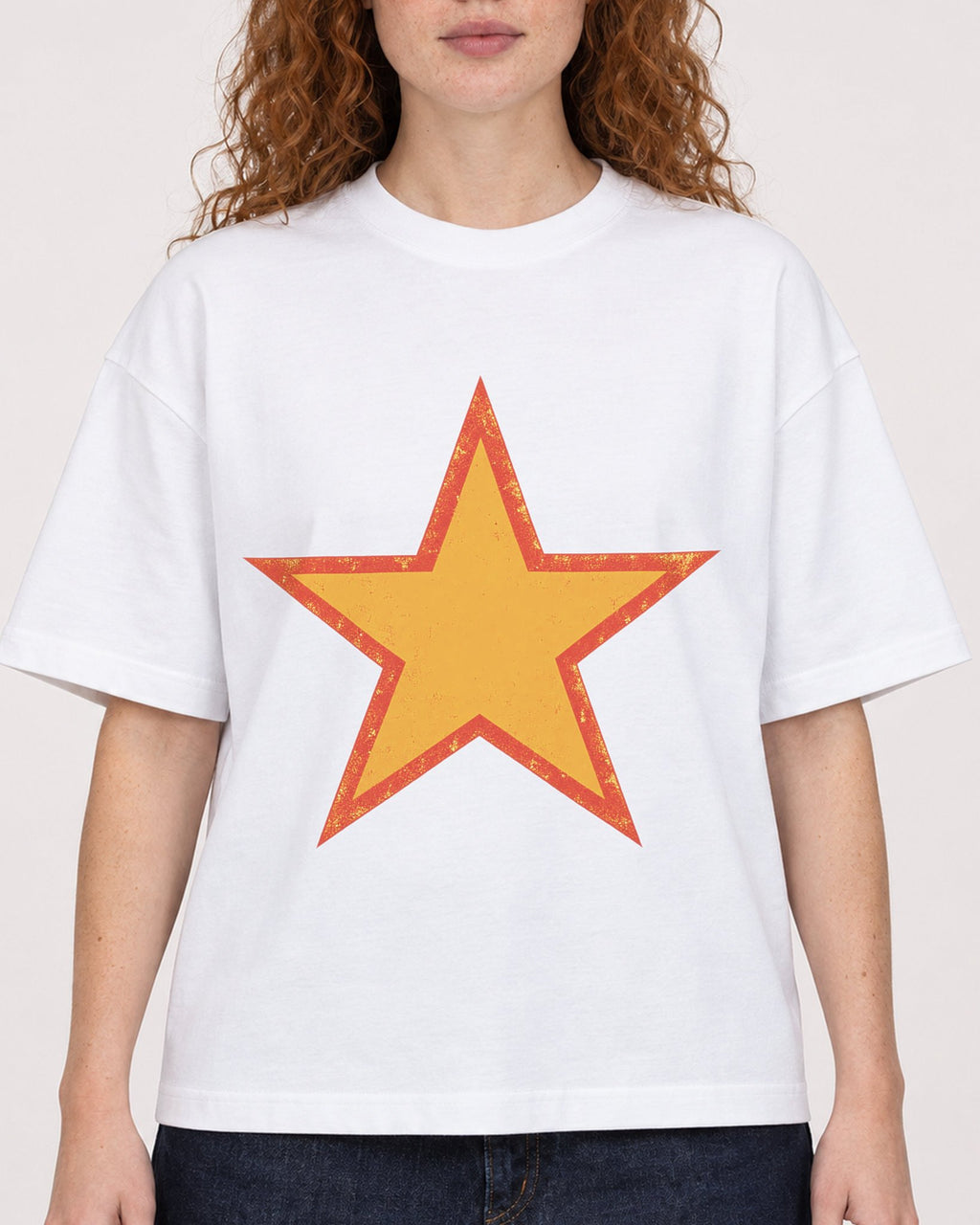 Mockup Boxy Heavyweight Tee White female close-up 09