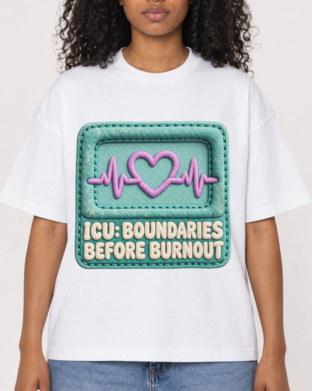 Mockup Boxy Heavyweight Tee White female close-up 05