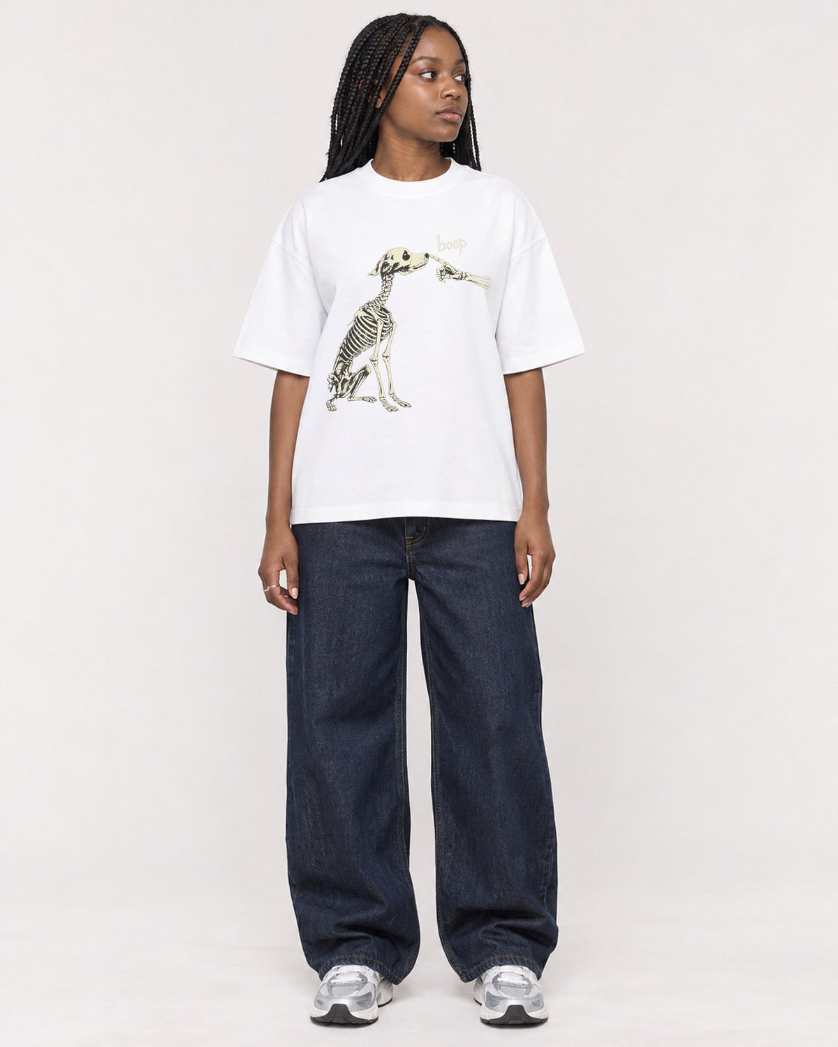 Mockup Boxy Heavyweight Tee White female full-body 04